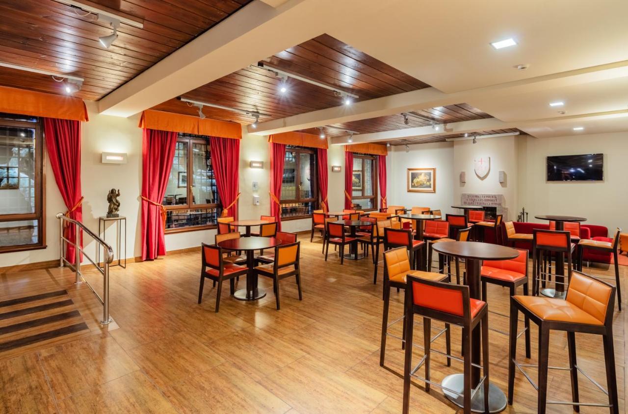 Don Paco Hotel Llanes Ngoại thất bức ảnh