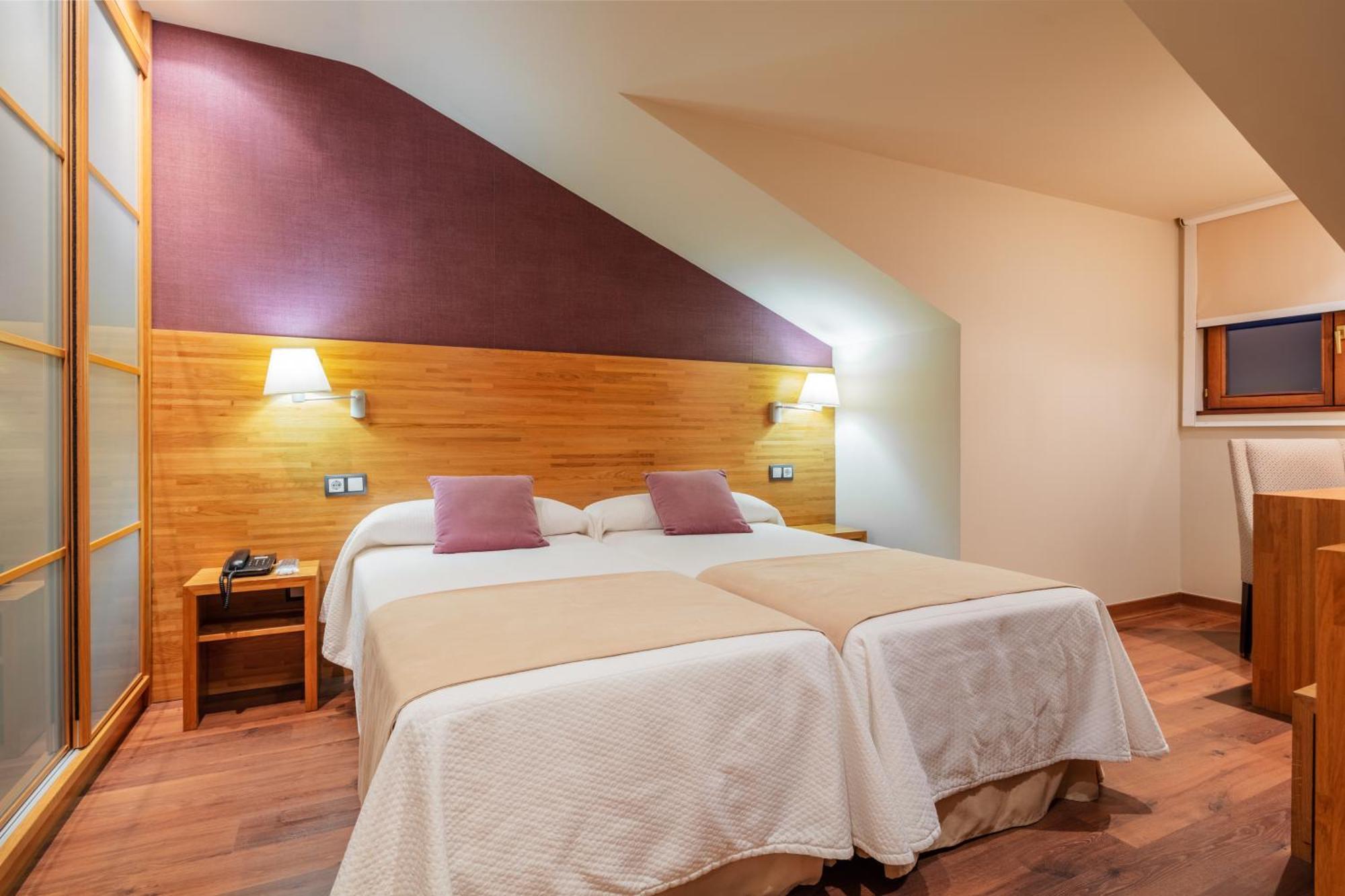 Don Paco Hotel Llanes Ngoại thất bức ảnh