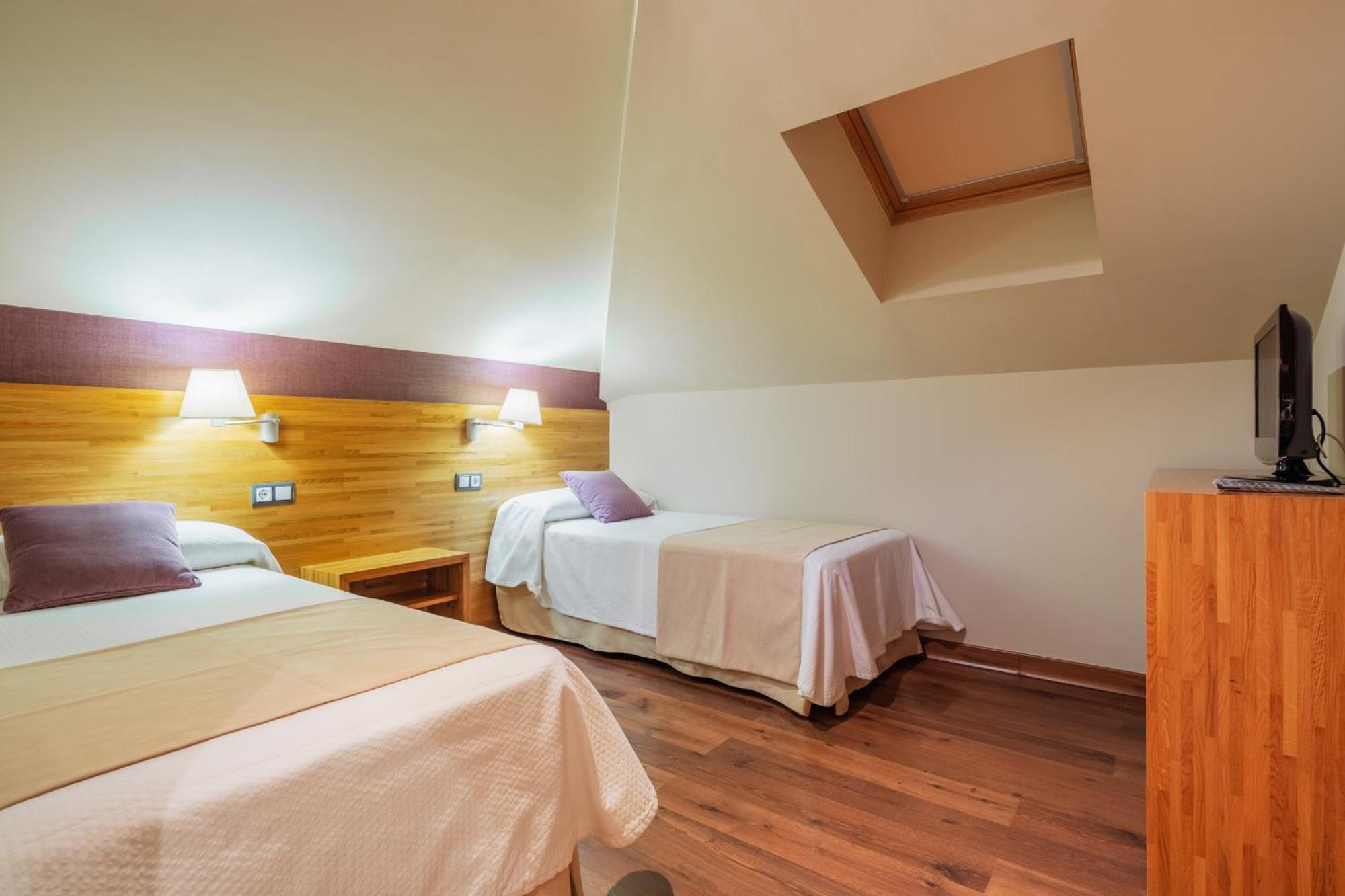 Don Paco Hotel Llanes Ngoại thất bức ảnh