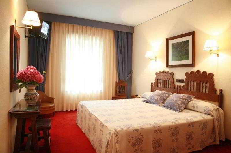 Don Paco Hotel Llanes Ngoại thất bức ảnh